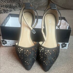 CL by Laundry Black Cutout Women's Shoes